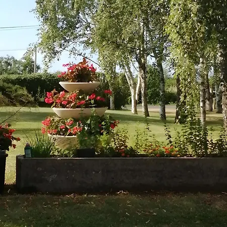 Entre Brionnais Et Bourbonnais Bed & Breakfast Montaiguet-en-Forez